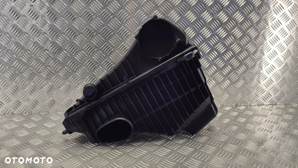 VW TOUAREG 7L 03-09R OBUDOWA FILTRA POWIETRZA LEWA 4.2 V8  7L6128601F