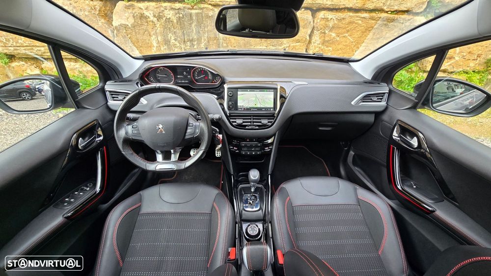 Peugeot 2008 1.2 PureTech GT Line EAT6 - 10