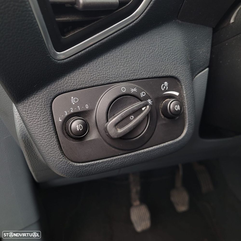 Ford C-Max 1.0 SCTi Titanium - 16