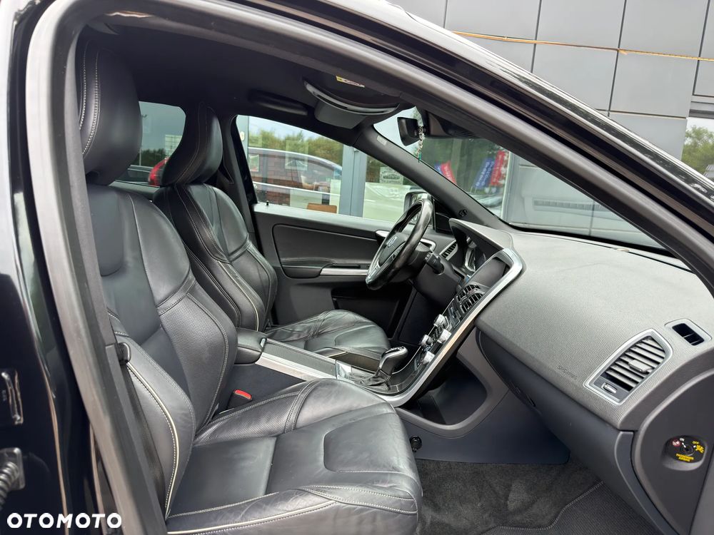 Volvo XC 60 D4 Drive-E Summum - 28