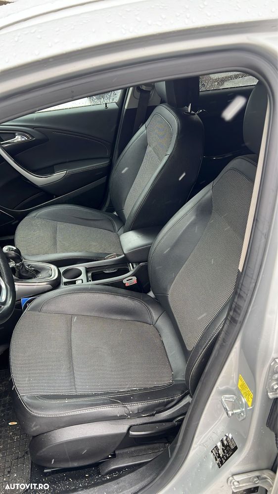 Interior semi piele Opel Astra j stare foarte buna - 2