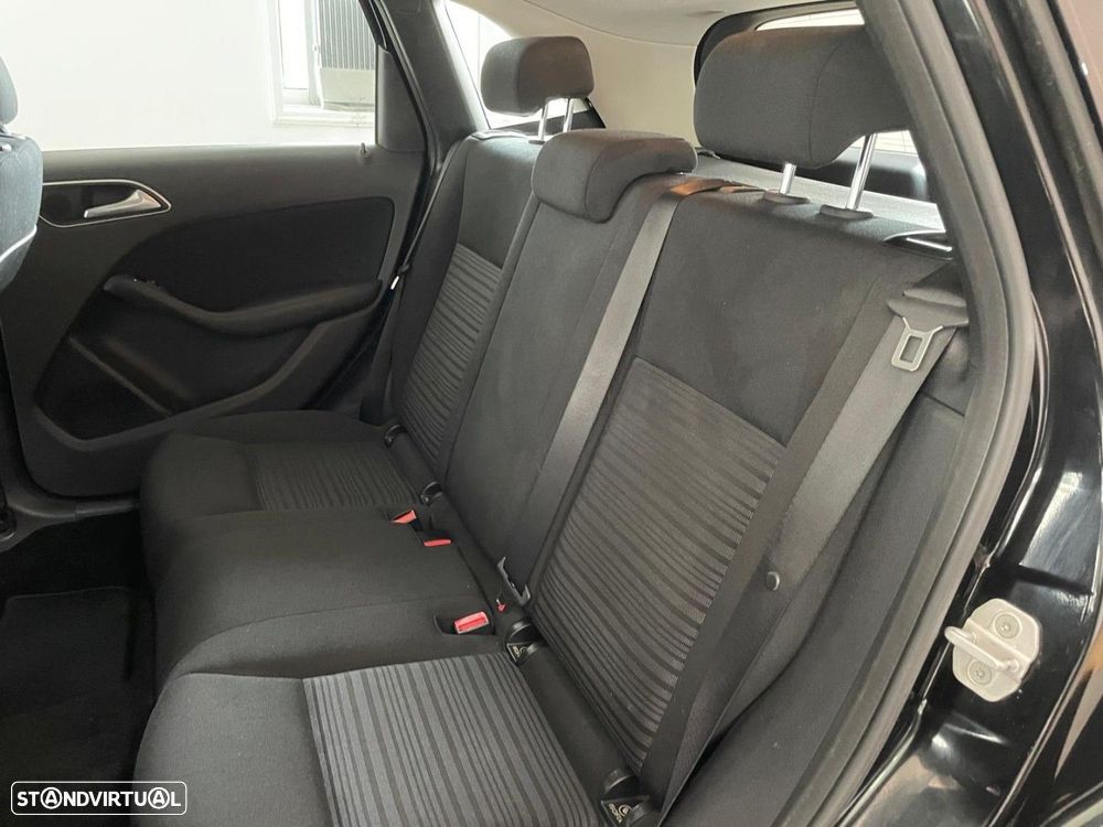 Mercedes-Benz B 180 CDI BlueEFFICIENCY Edition - 24