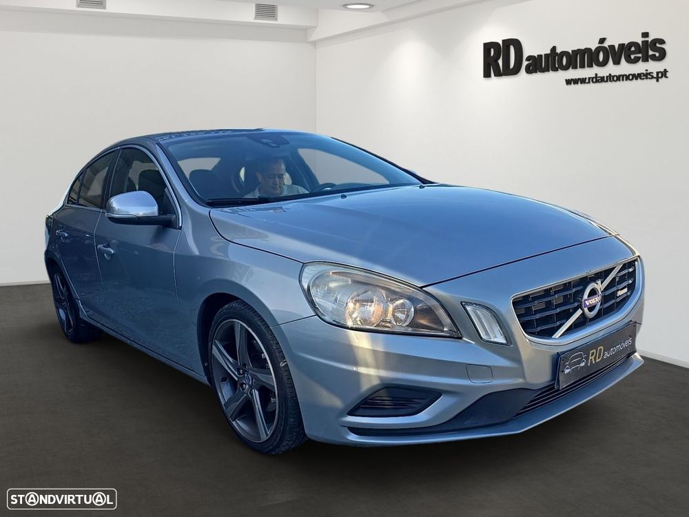Volvo S60 1.6 D2 R-Design Summum - 2