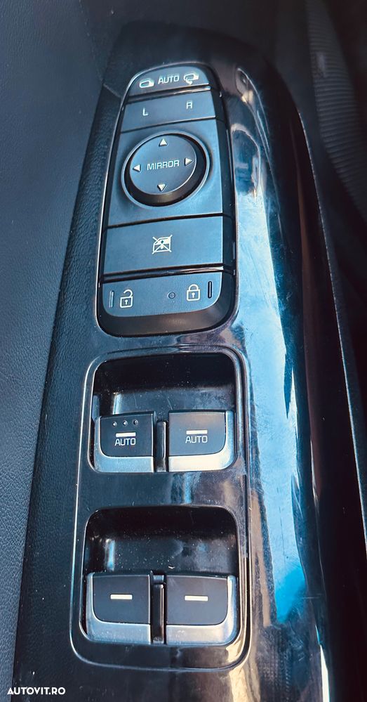 Kia Sportage 2.0 DSL 8AT HP 4x4 GT Line - 17