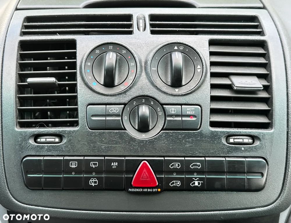 Mercedes-Benz Vito - 21