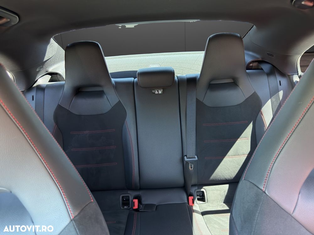 Mercedes-Benz CLA 200 - 7