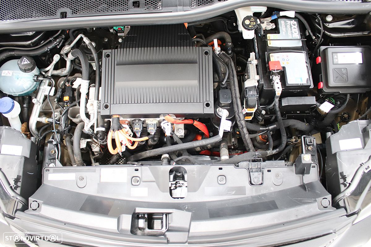 Peugeot e-2008 50 kWh GT - 23