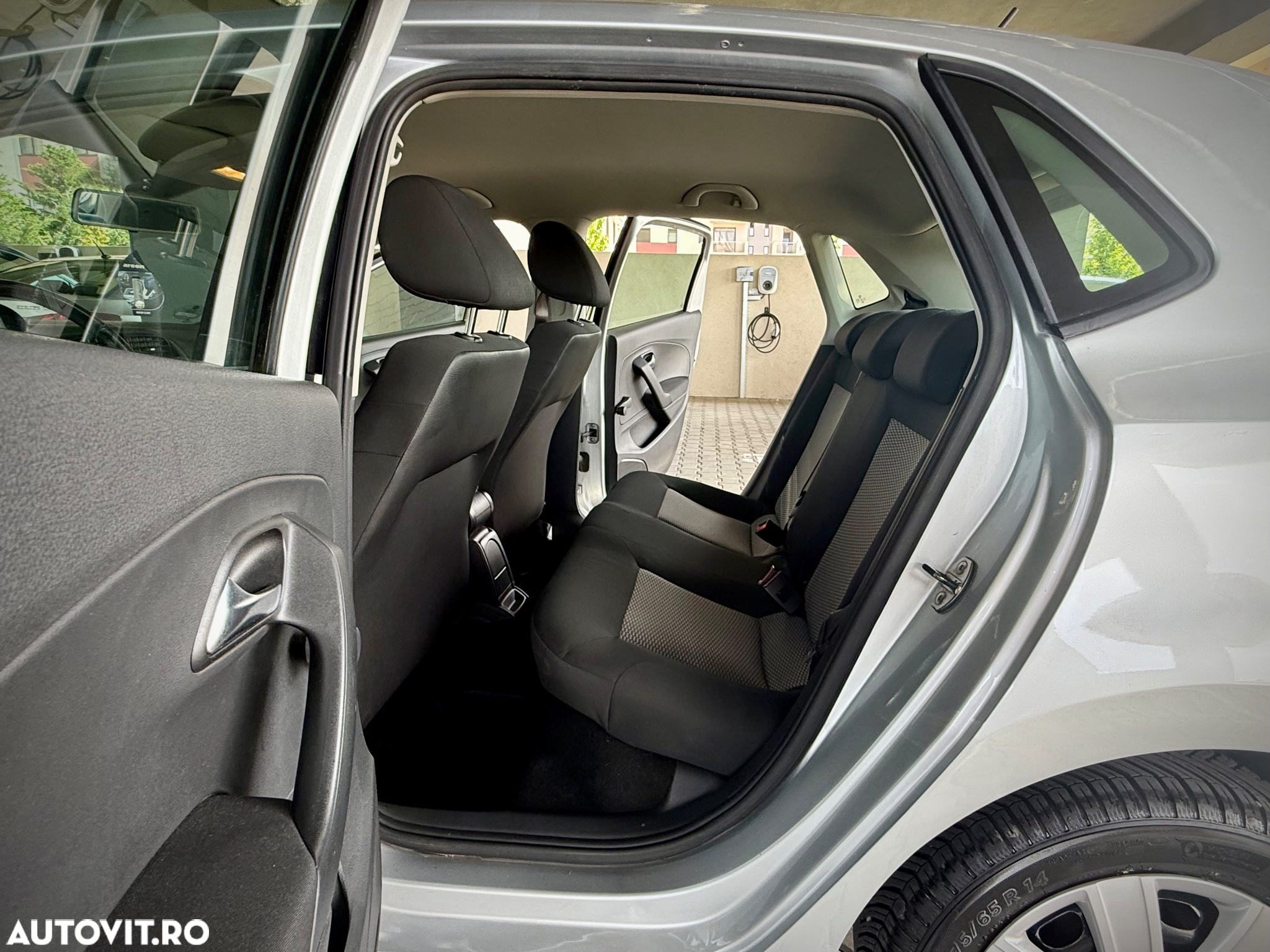 Volkswagen Polo - 9