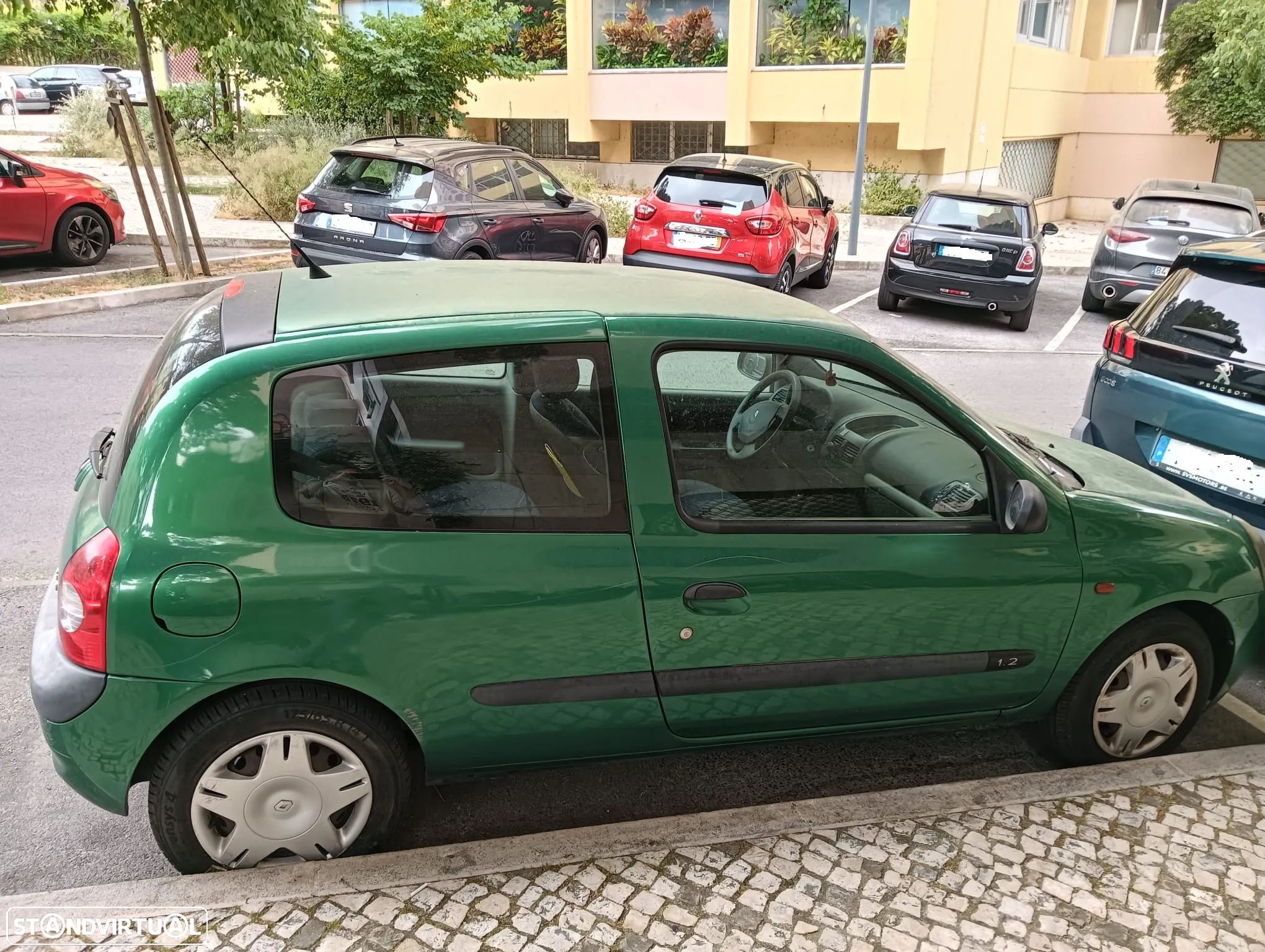 Renault Clio - 1