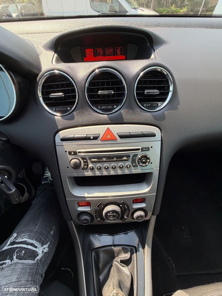 Peugeot 308 SW 1.6 HDi Executive - 26