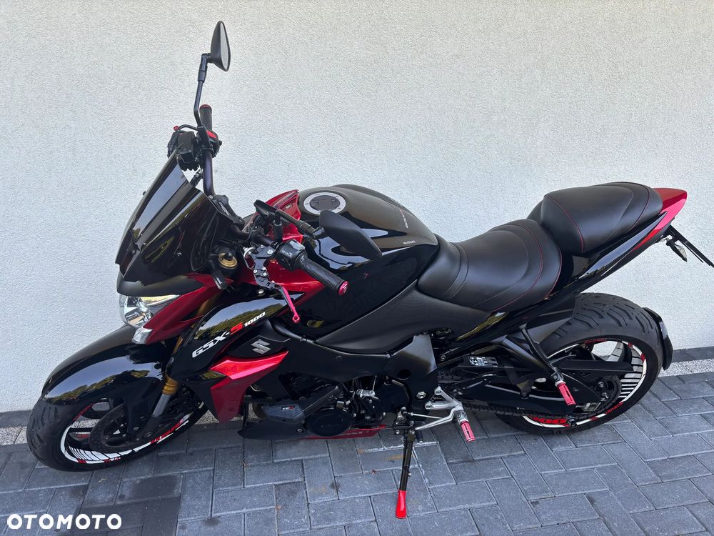 Suzuki GSX 1000 - 4