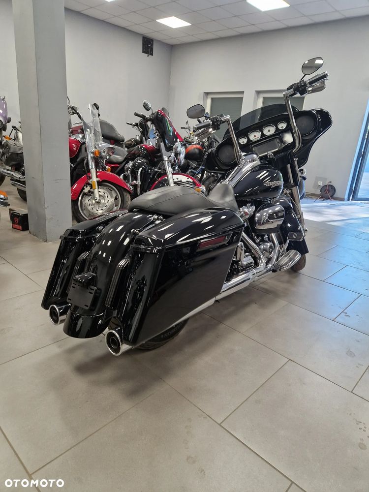 Harley-Davidson FLHXS Special - 2