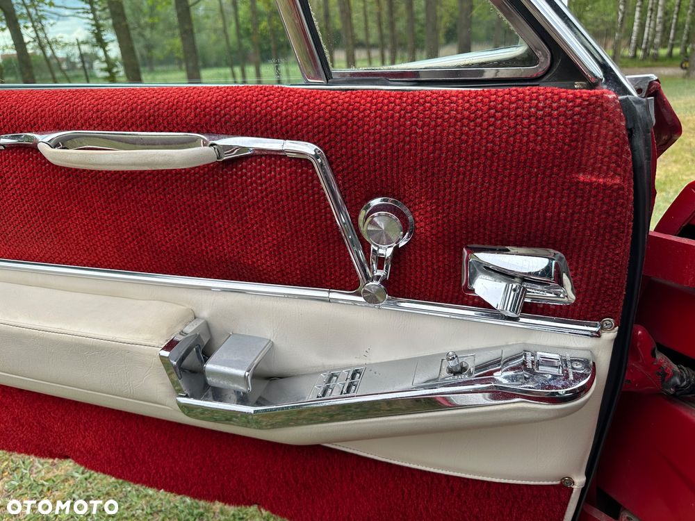 Cadillac Deville - 33