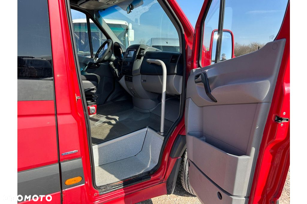 Mercedes-Benz Sprinter 519 - 13