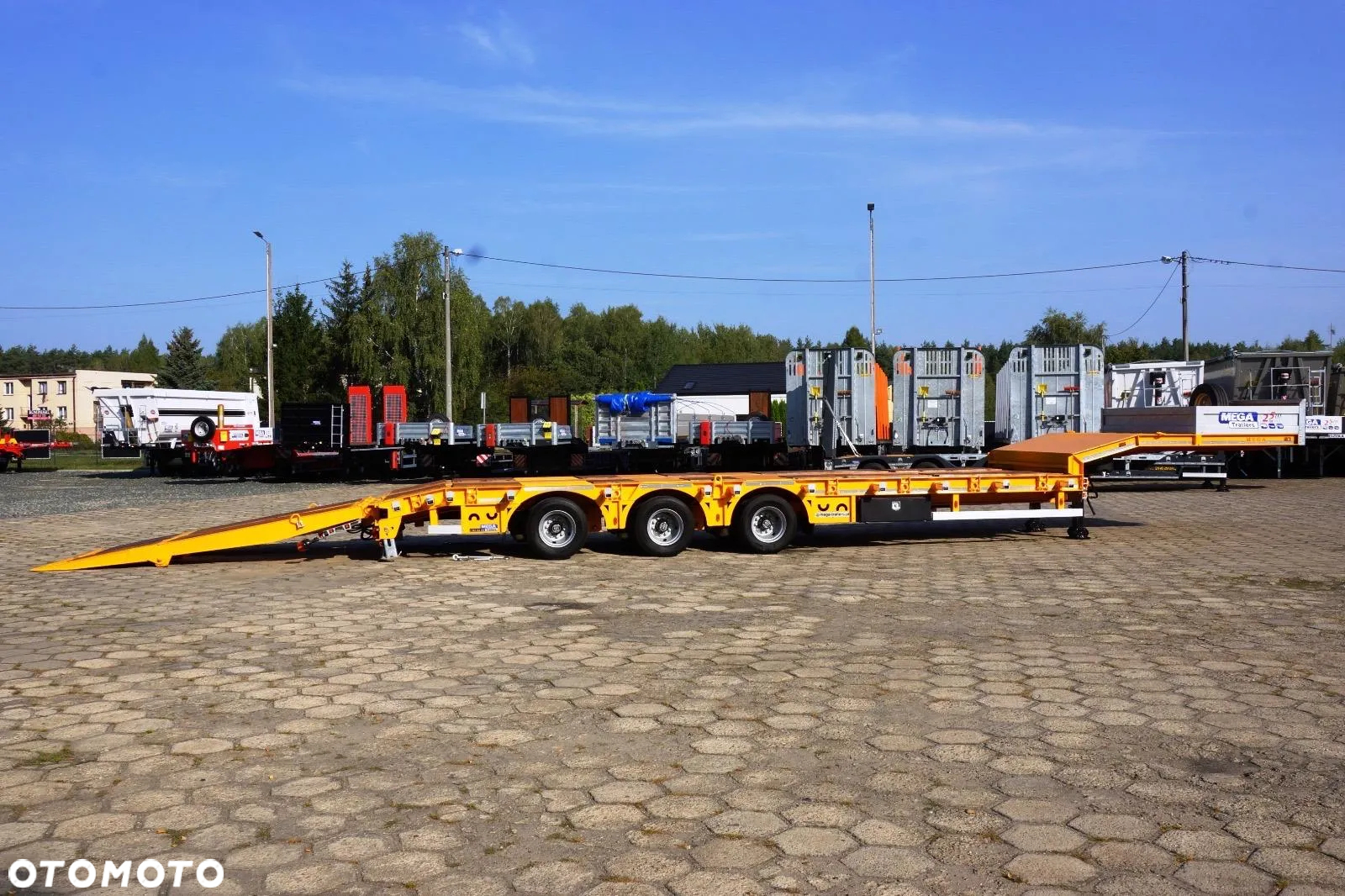 Inny LW3 NISKOPODWOZIOWA 3 OSIOWA 13.600mm z najazdami hydraulicznymi - 19