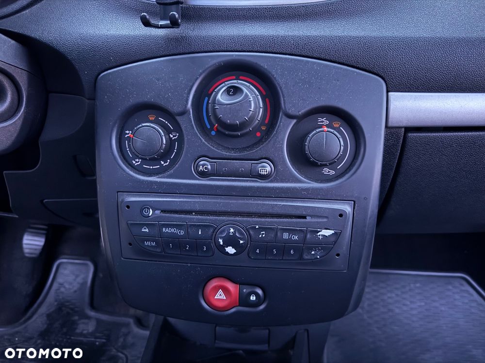 Renault Clio 1.5 dCi Alize - 24