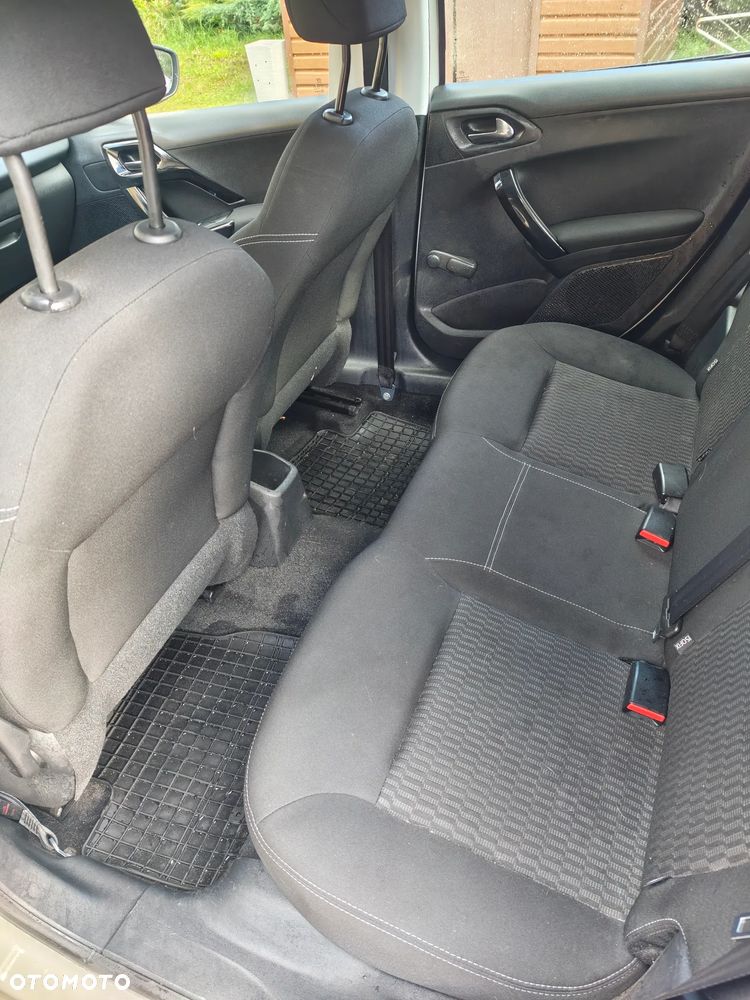 Peugeot 208 1.0 VTi Access - 4