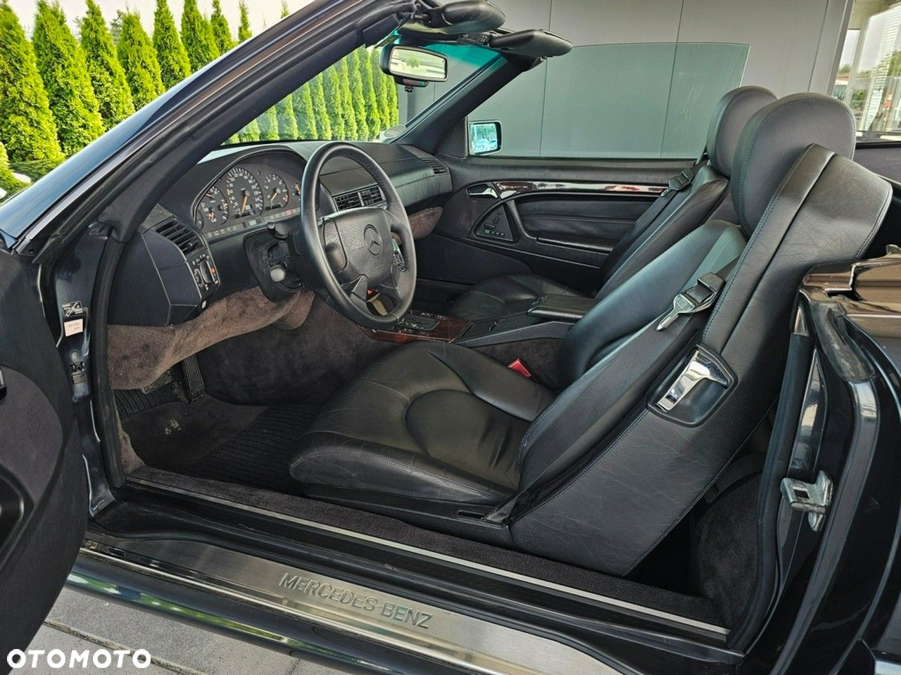 Mercedes-Benz SL - 23