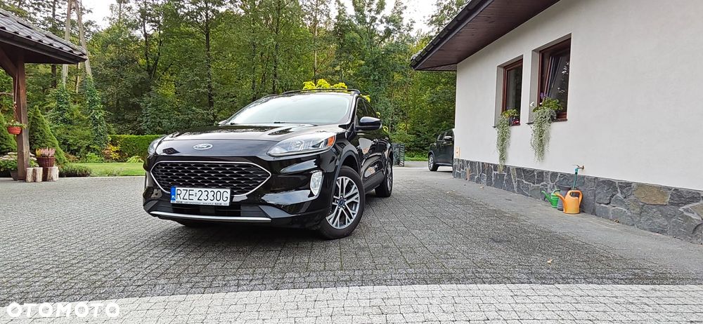 Ford Kuga - 4
