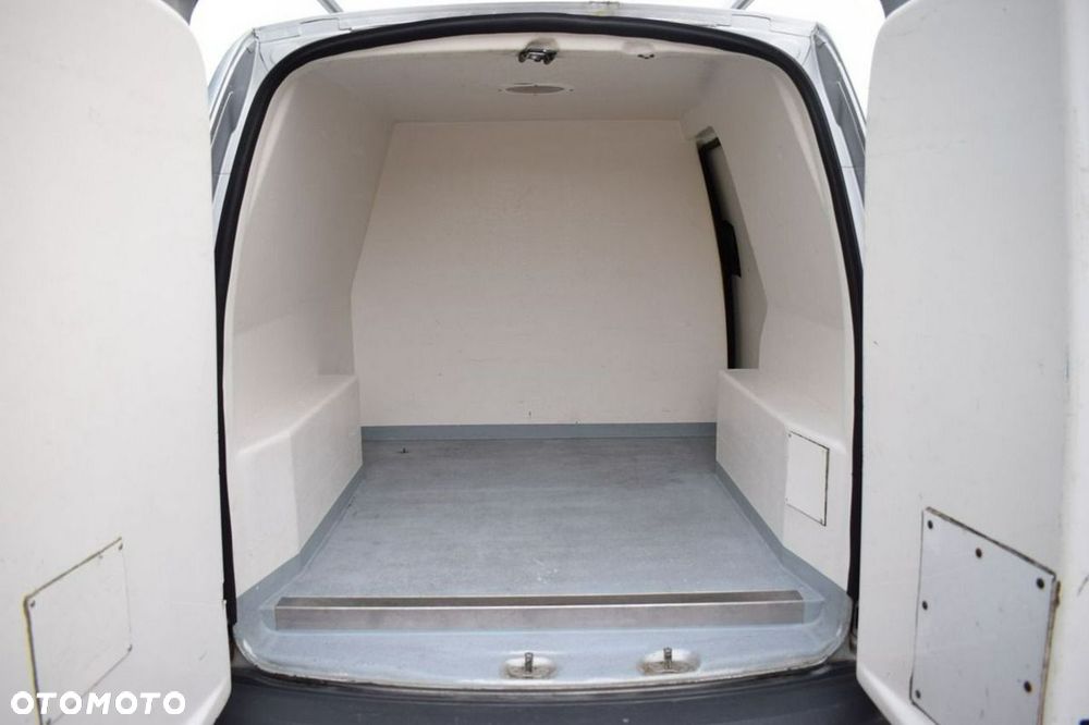 Volkswagen CADDY - 9