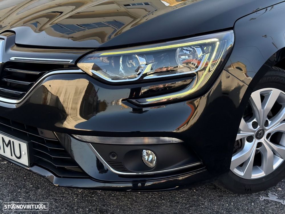 Renault Mégane Sport Tourer 1.5 Blue dCi Limited — fotografia 10