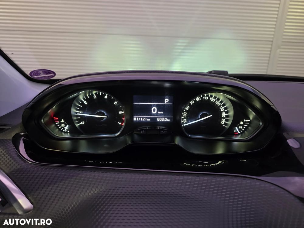 Peugeot 208 1.2 L PureTech Turbo Allure Aut. - 5