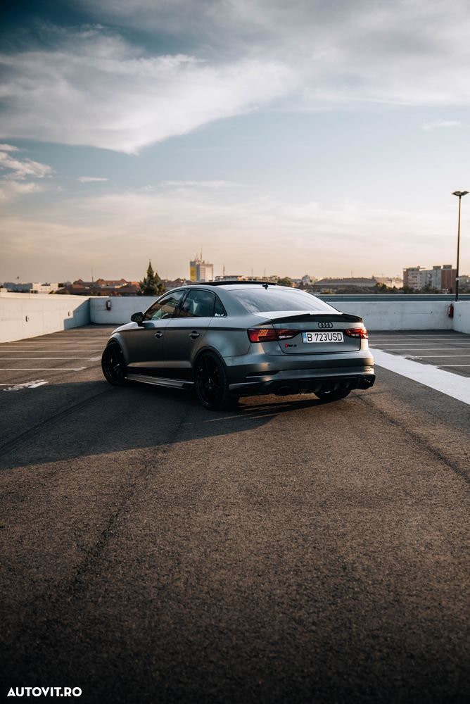 Audi RS3 - 2