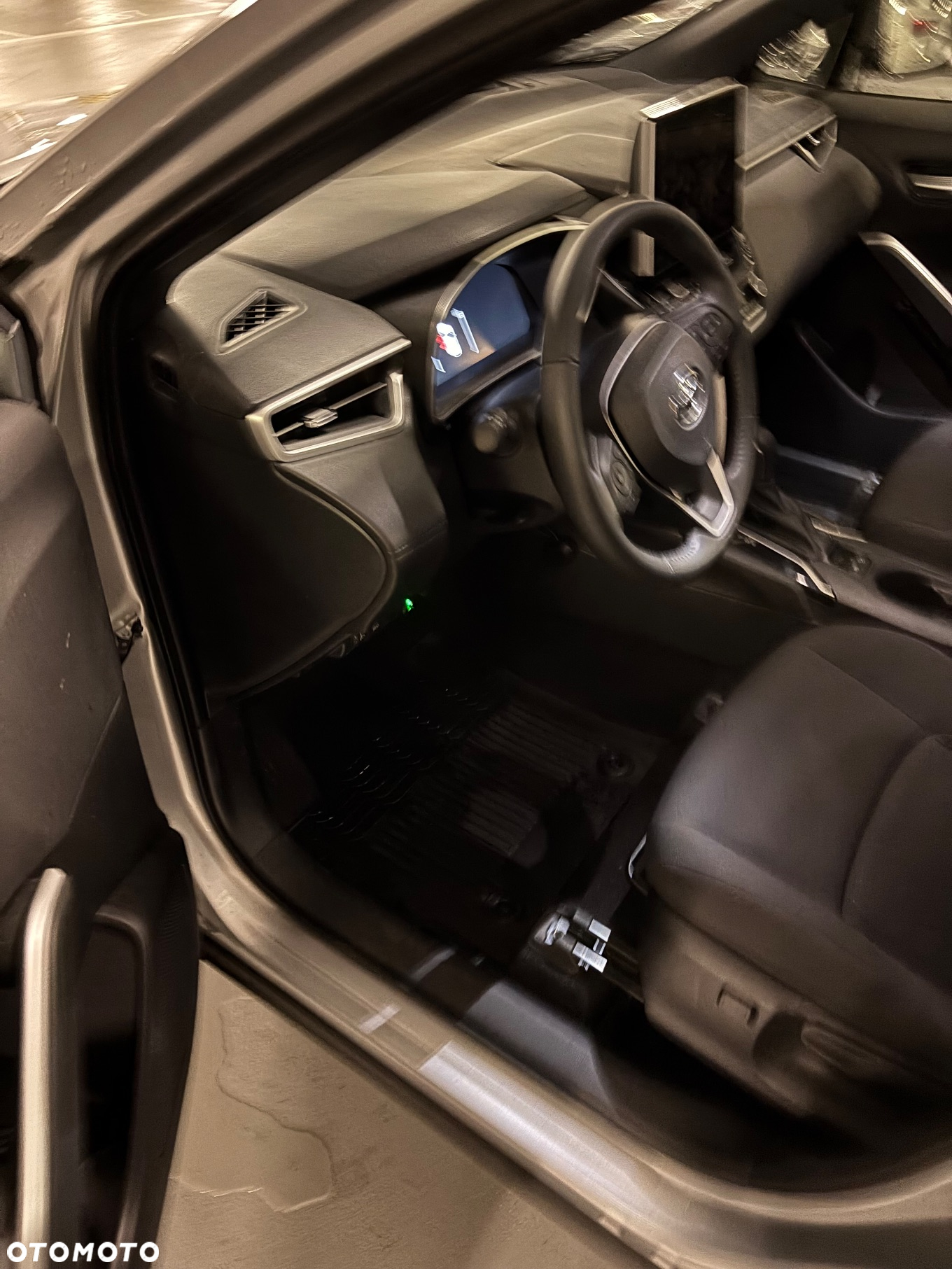Toyota Avensis 1.8 Prestige MS - 23