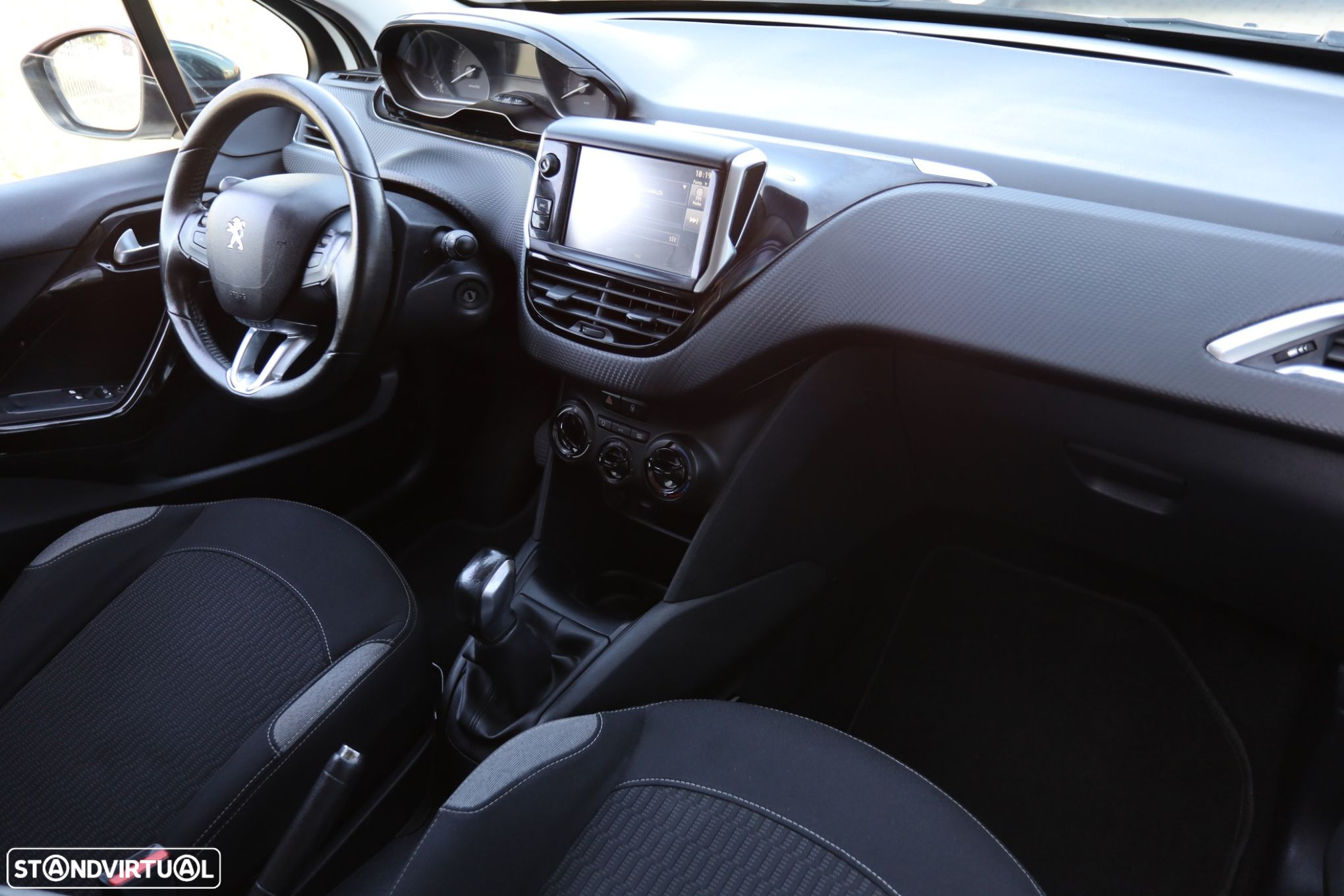Peugeot 208 1.6 BlueHDi Style - 13