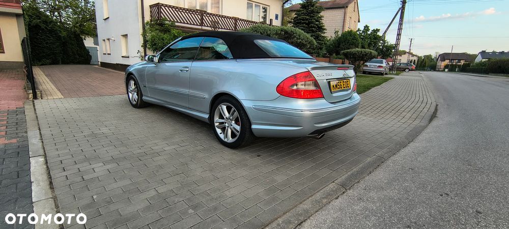 Mercedes-Benz CLK - 11