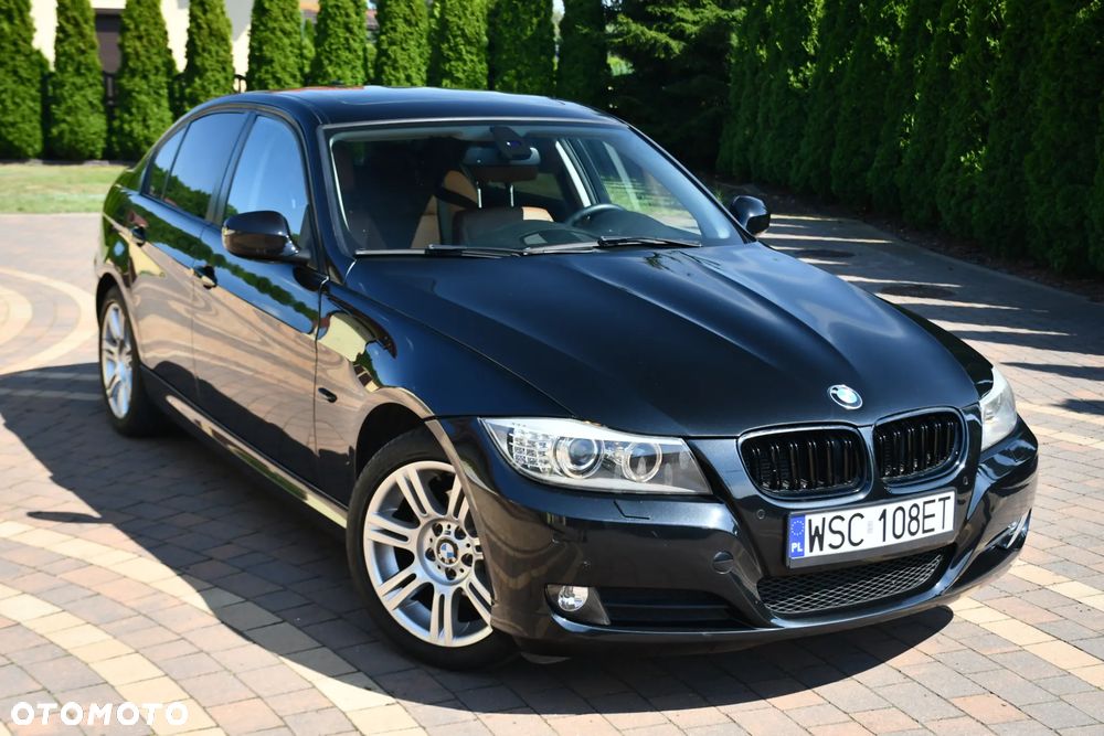 BMW Seria 3 320i - 13