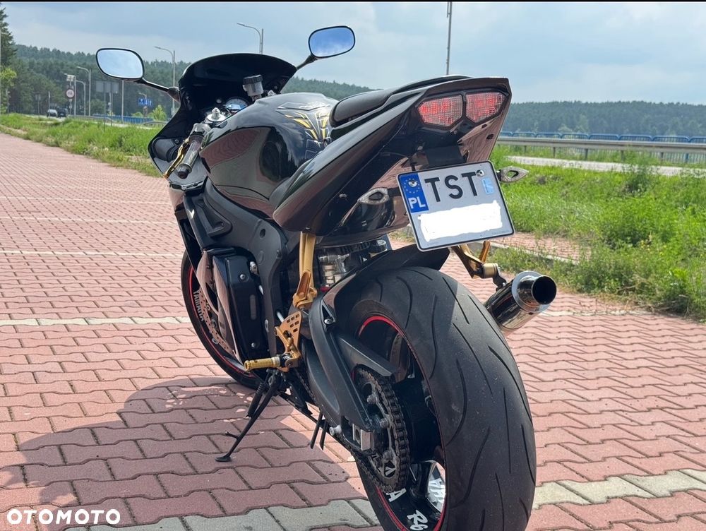 Yamaha R6 - 5