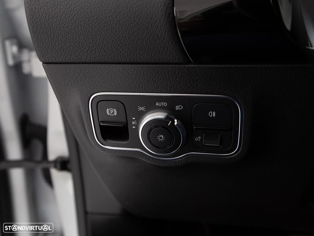 Mercedes-Benz B 250 e 8G-DCT Edition 2020 - 19