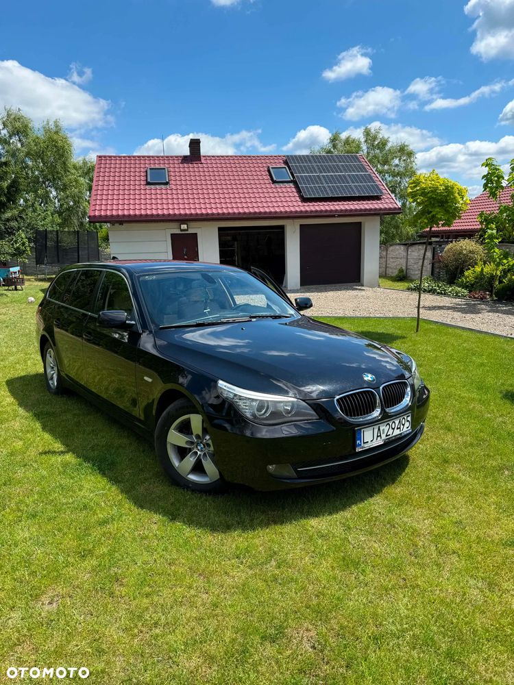 BMW Seria 5 523i - 1
