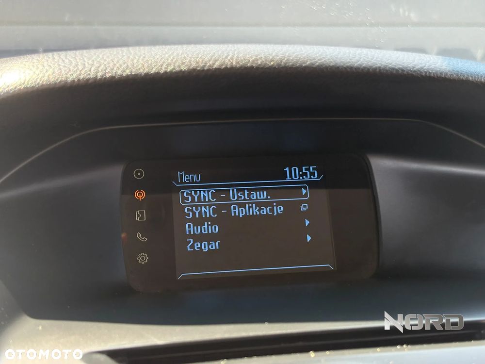 Ford Focus 1.0 EcoBoost Titanium - 23