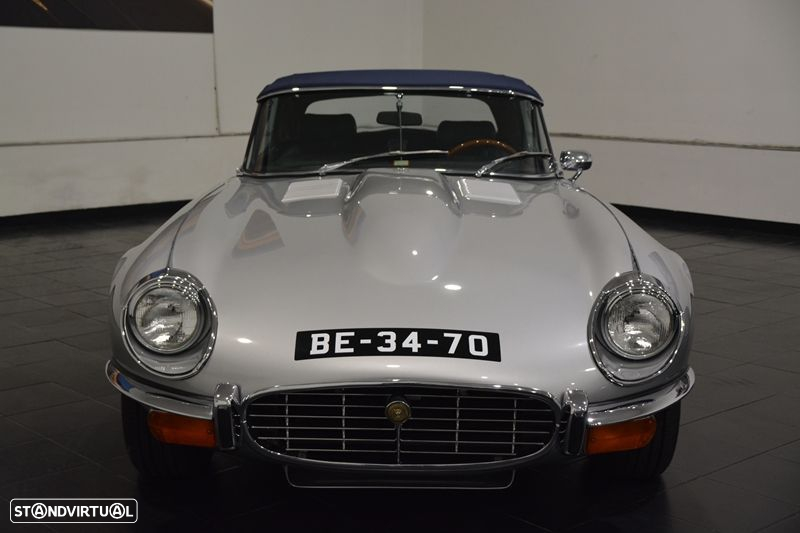Jaguar E-Type - 26