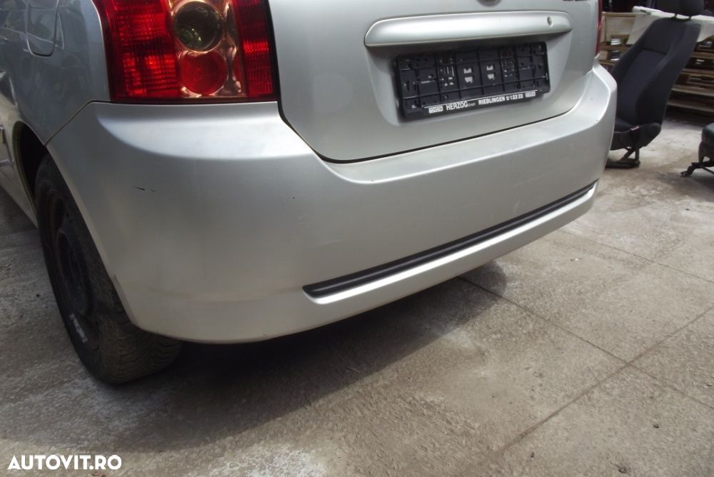 Bara spate Toyota Corolla 2002-2007 spoiler bara spate dezmembrez - 1
