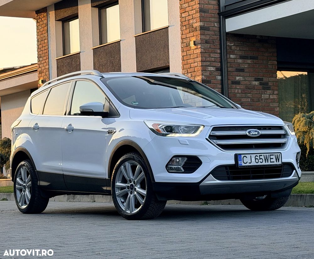 Ford Kuga - 1