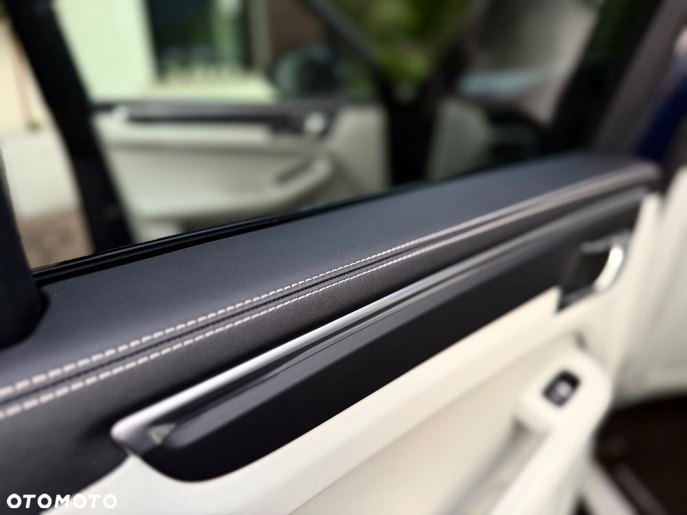 Porsche Macan T - 14