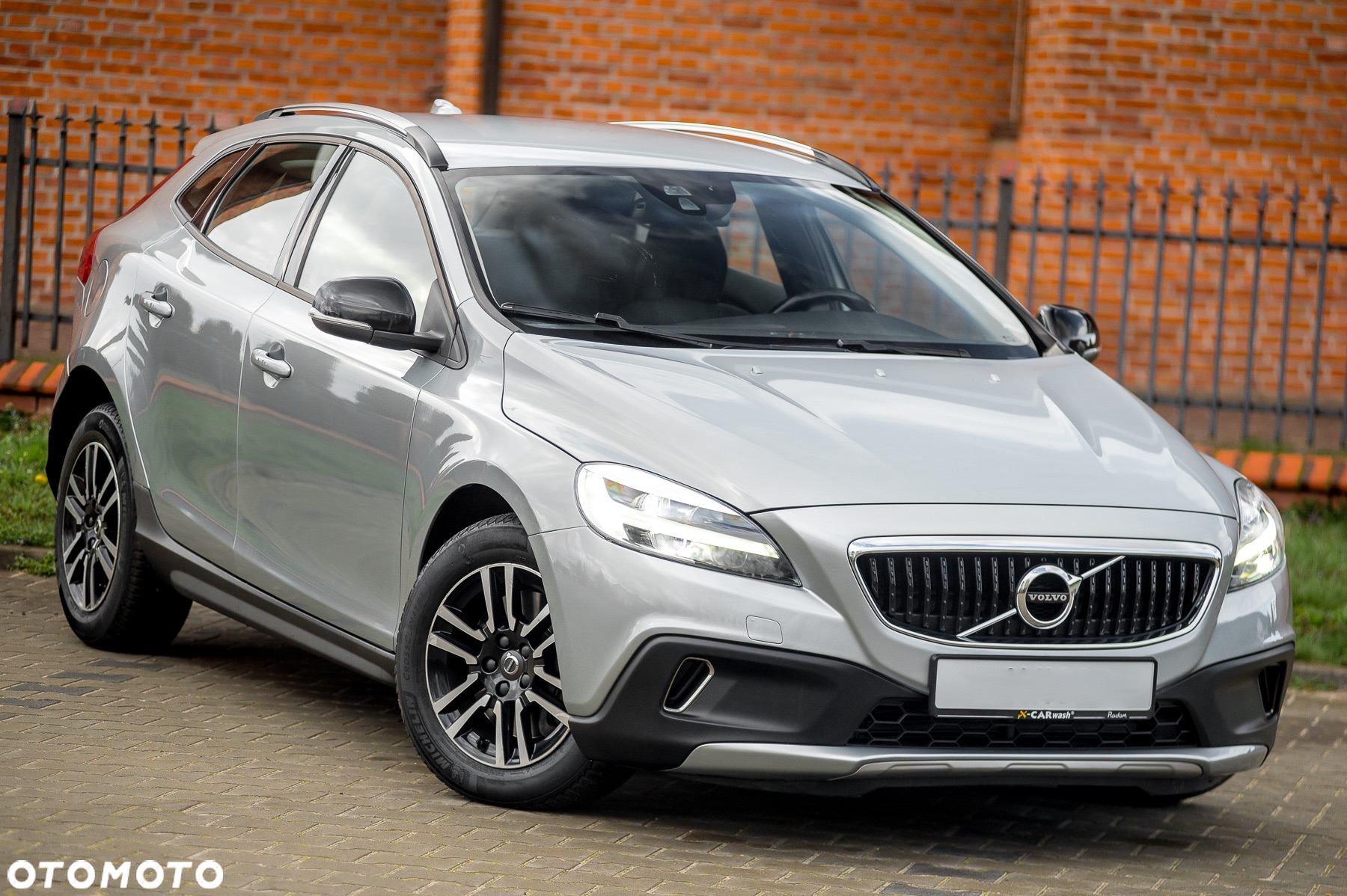 Volvo V40 Cross Country D2 Geartronic Summum - 3