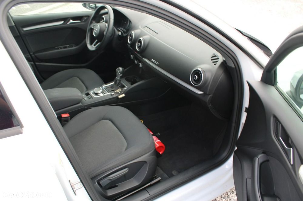 Audi A3 Sportback - 24
