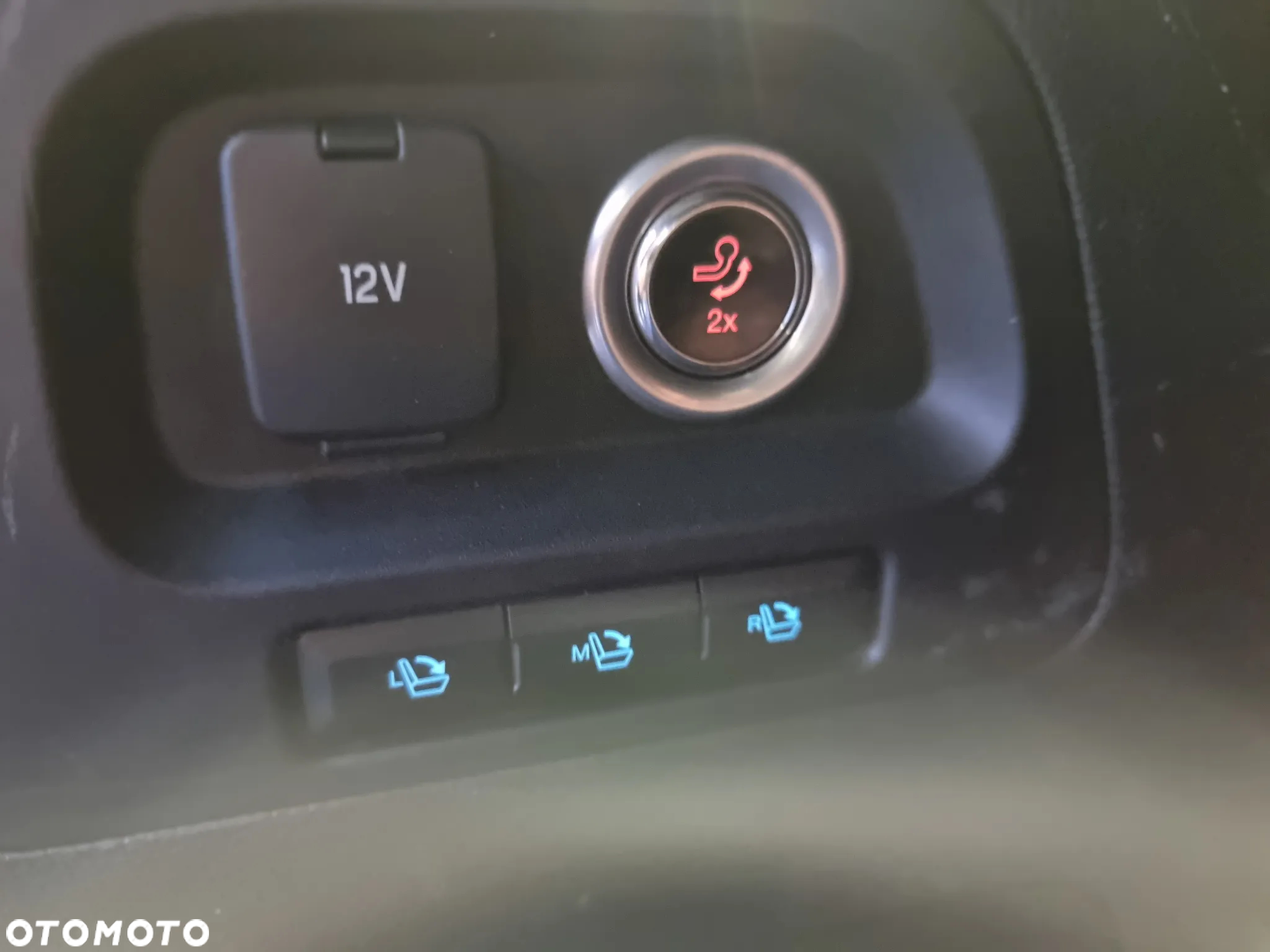 Ford S-Max - 14