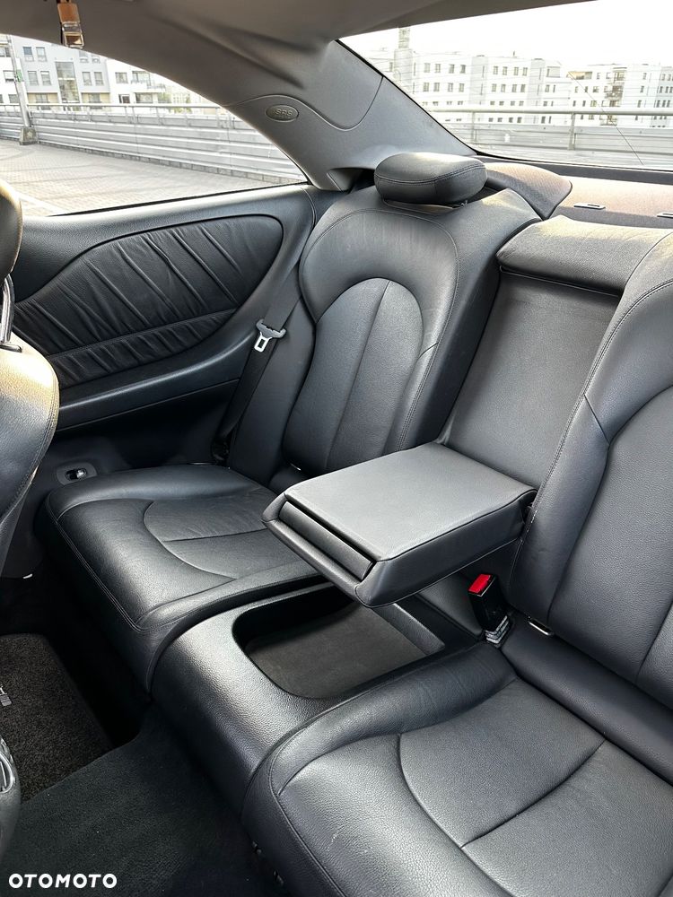 Mercedes-Benz CLK - 20