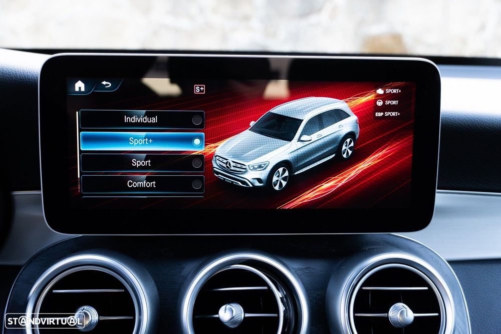 Mercedes-Benz GLC 300 d 4Matic - 23