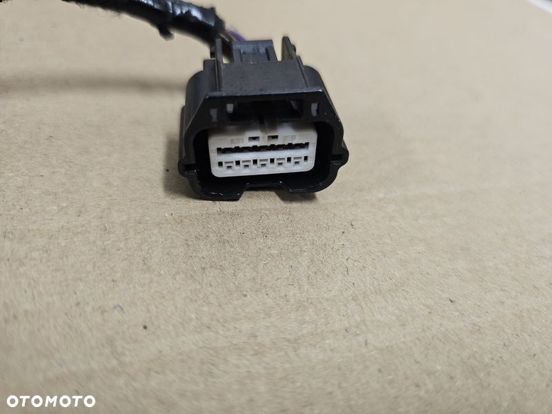 NISSAN JUKE 2 II F16 LUSTERKO DRZWI LEWE 8 PIN - 8