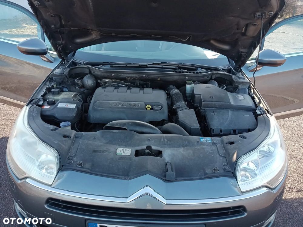 Citroën C5 HDi 135 Exclusive - 23