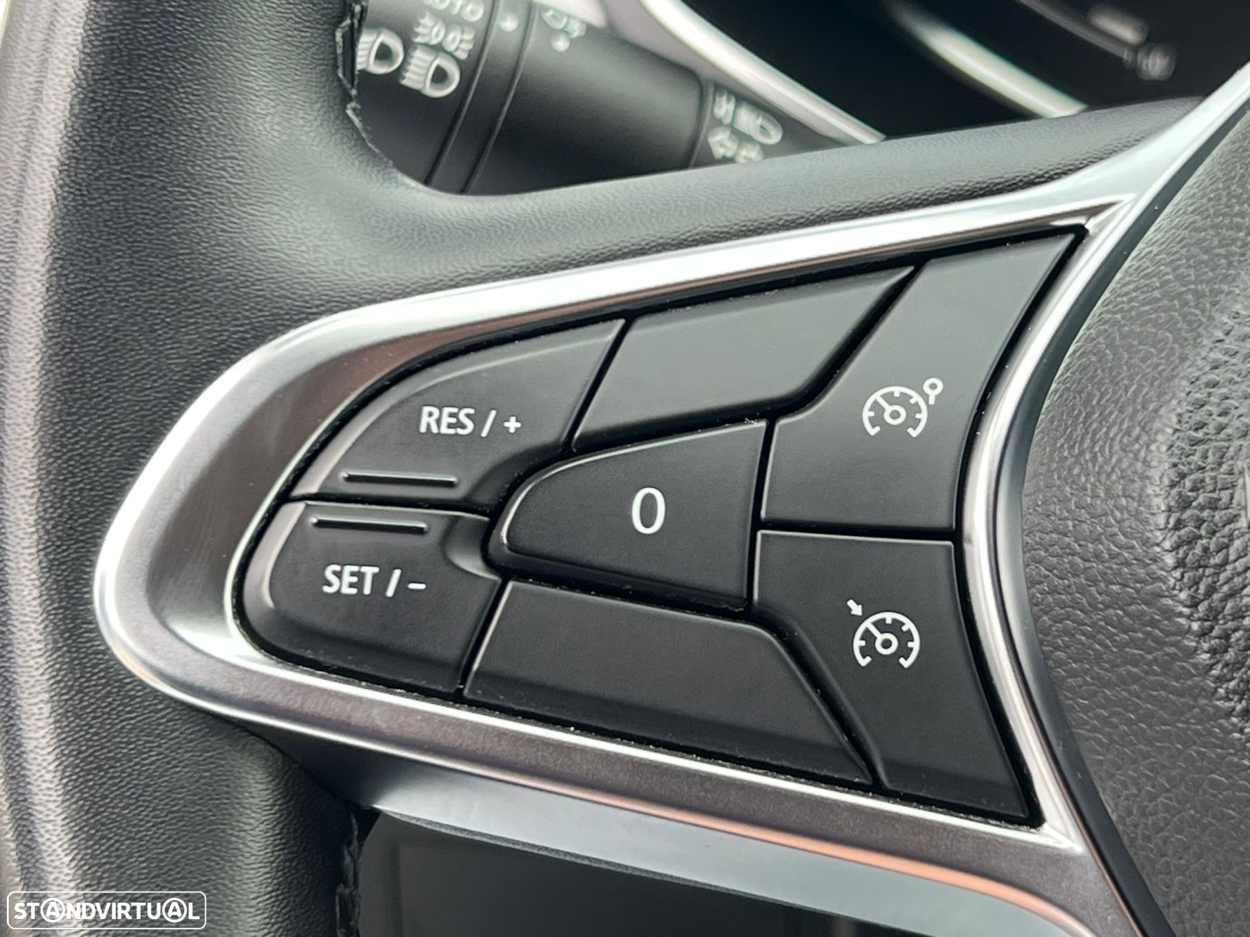 Renault Captur 1.0 TCe Exclusive - 19