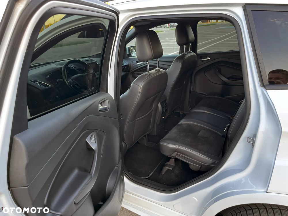 Ford Kuga 2.0 TDCi AWD ST-Line - 7