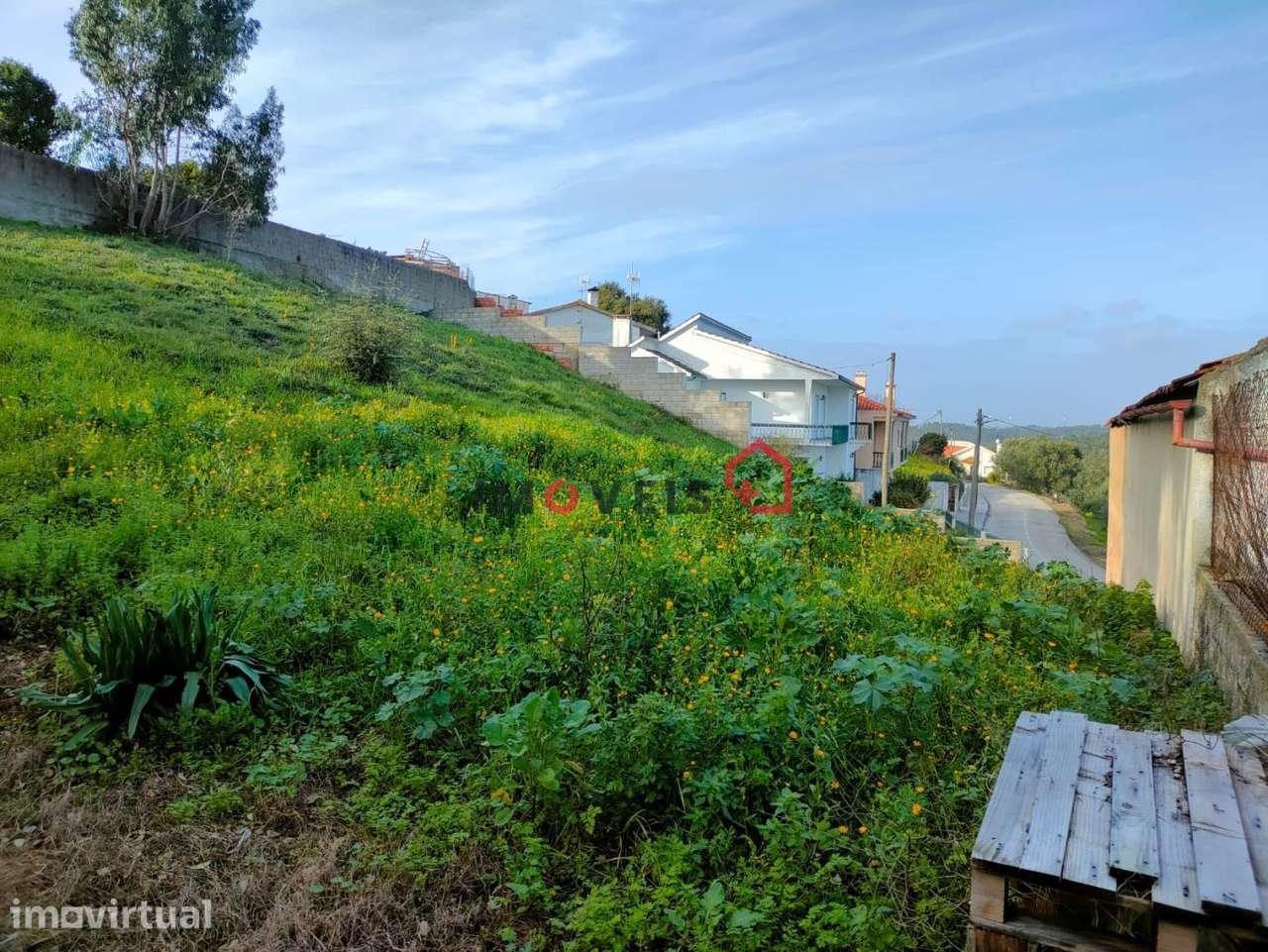 Terreno com 965 m2 - Grande imagem: 2/17