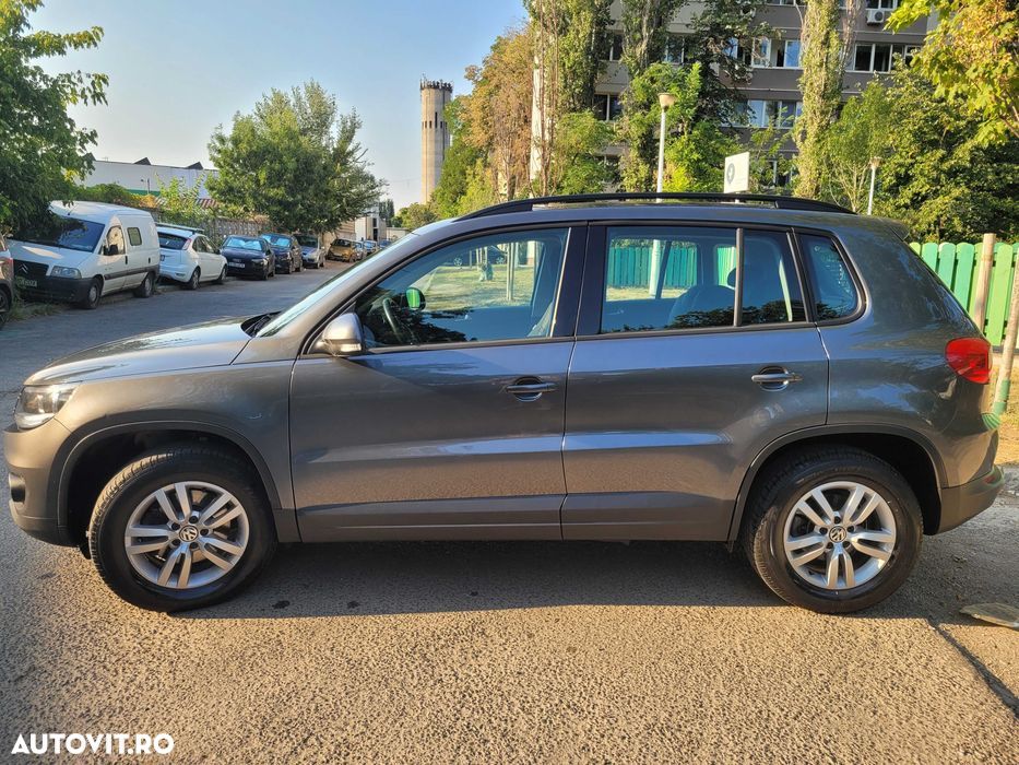 Volkswagen Tiguan - 1
